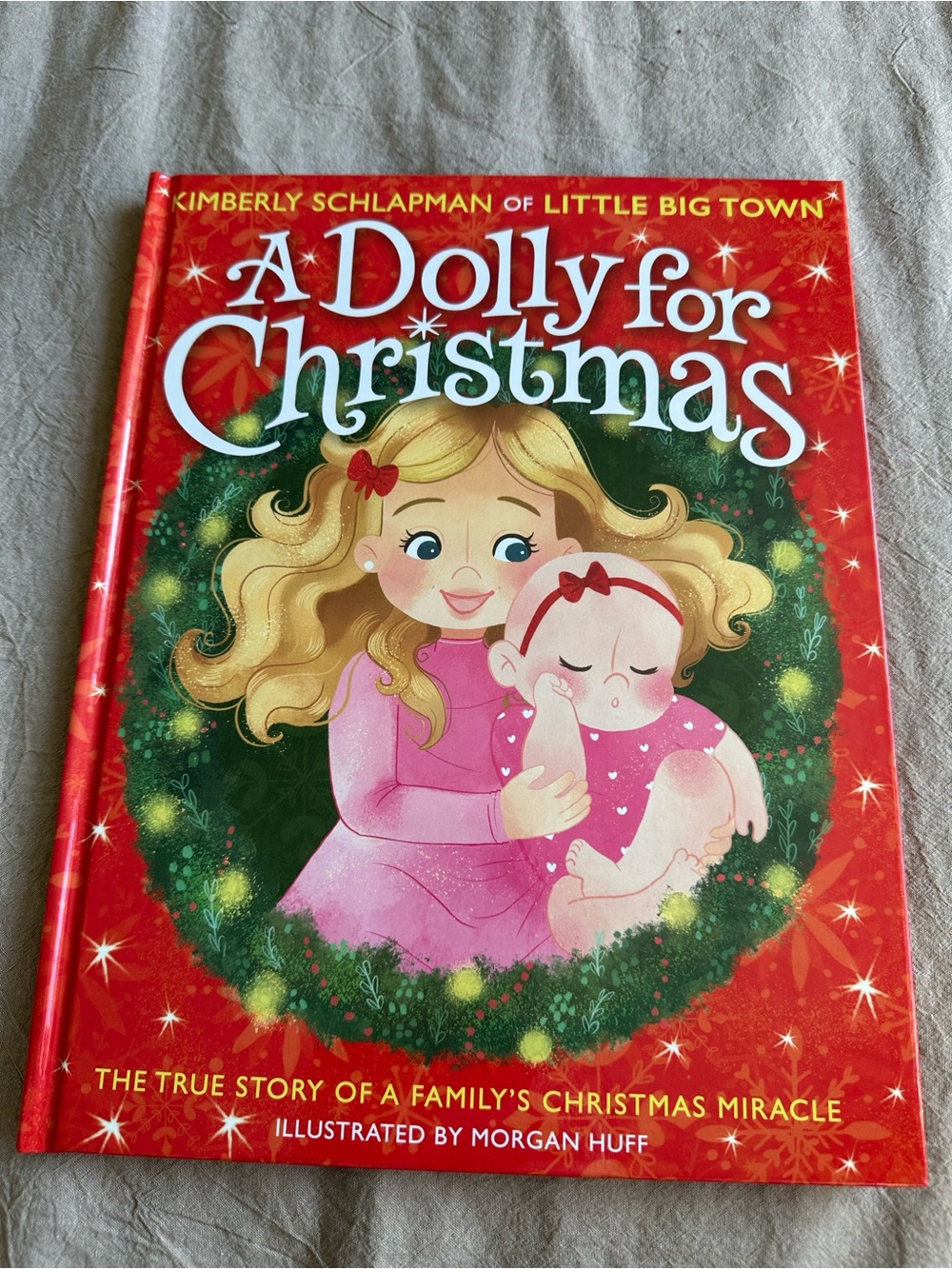 A Dolly for Christmas - Red Kids Holiday Storybook
